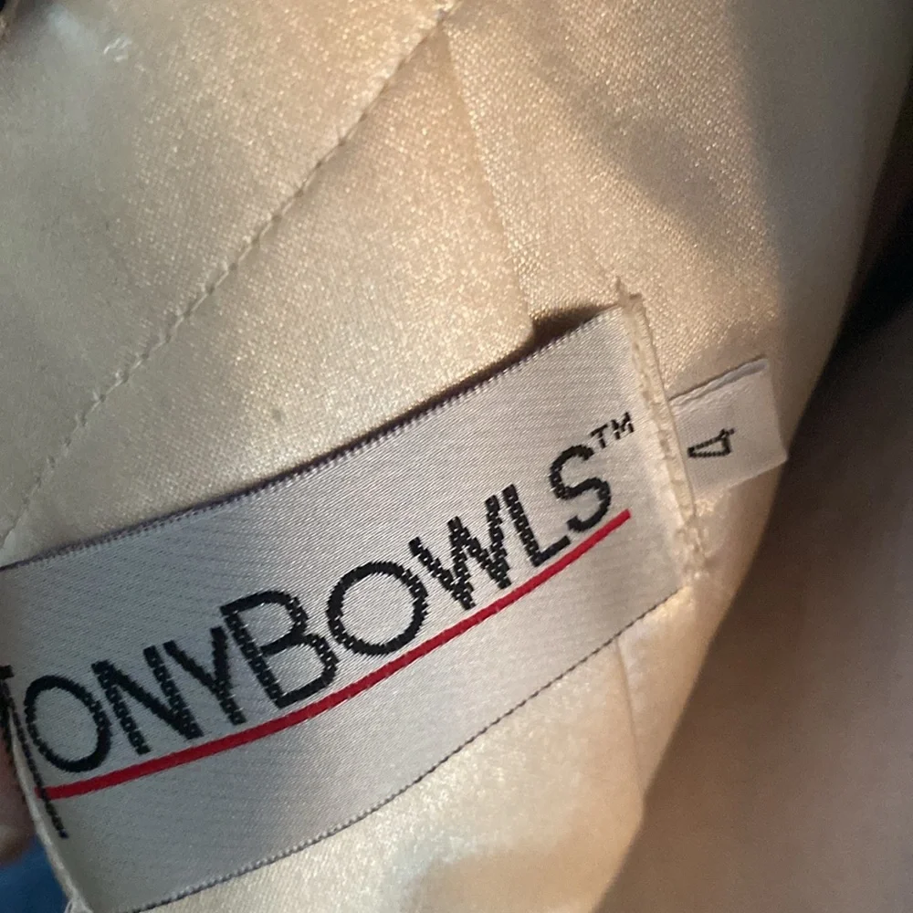 Tony Bowls size 4 party/prom dress - Picture 8 of 13